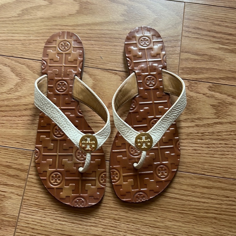 Tory Burch Thora Pebbled Leather Sandals